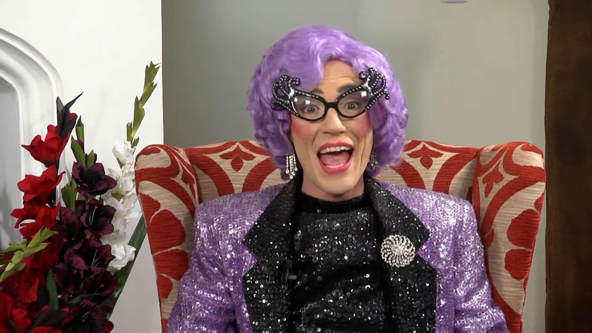 Video The Untamed Edna Experience  London