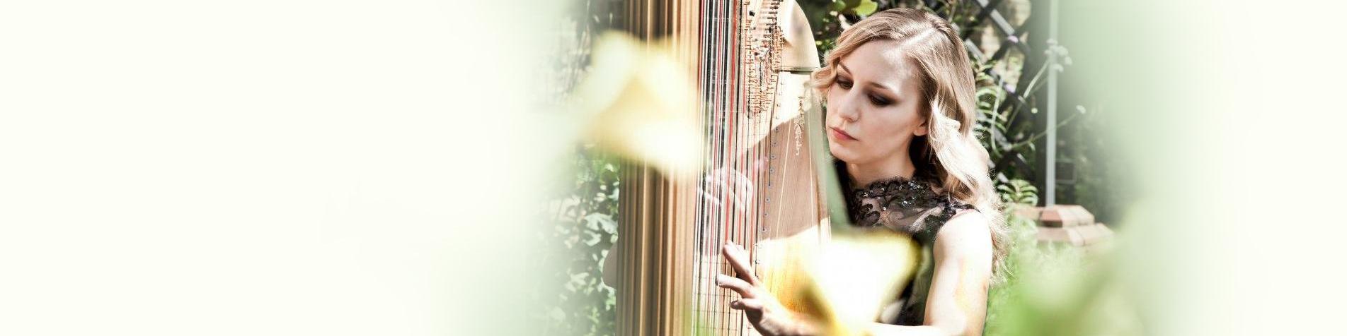 Top 10 Harpists For Hire 2020