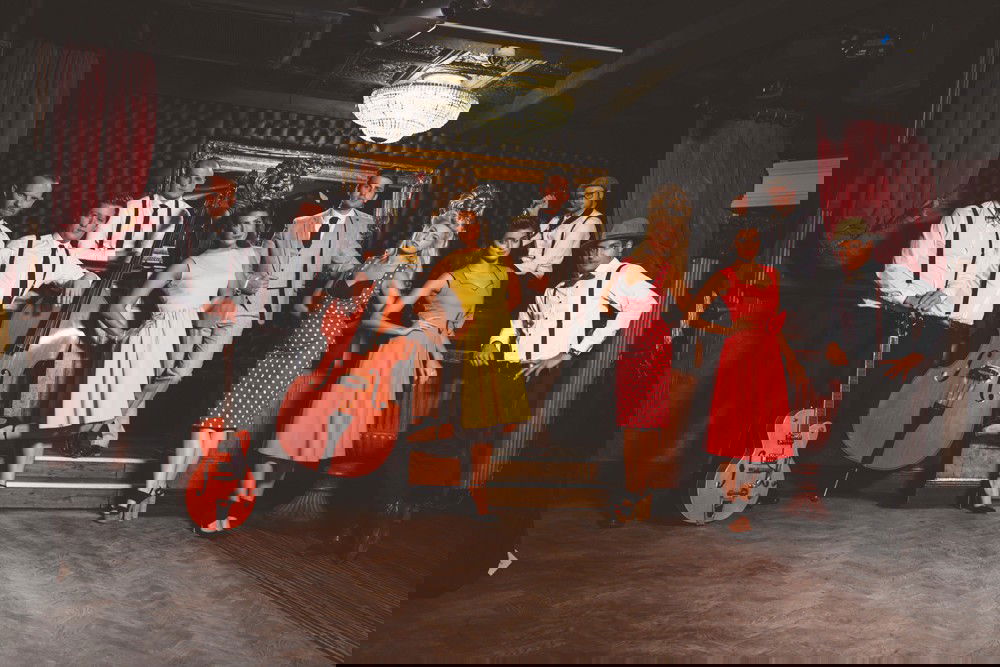 Vintage Wedding Entertainment Ideas