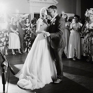 Wedding Bands in Nottinghamshire